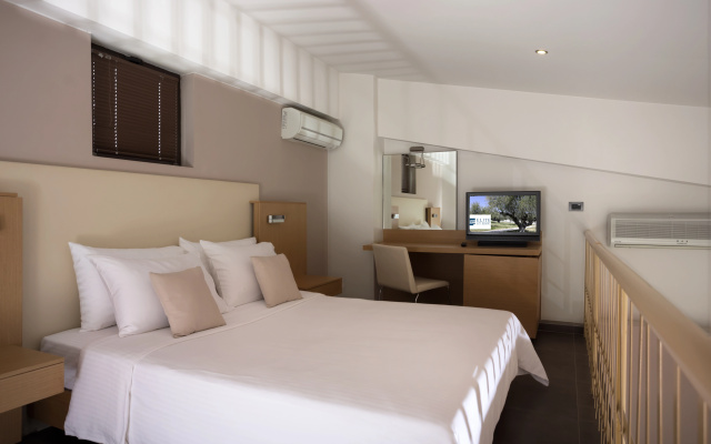 Elite City Resort