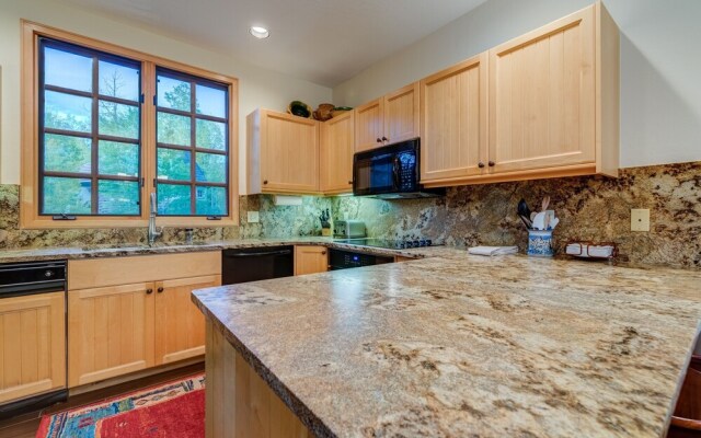 Aspen Ridge 7 3 Bedroom Townhouse by Alpine Lodging Telluride