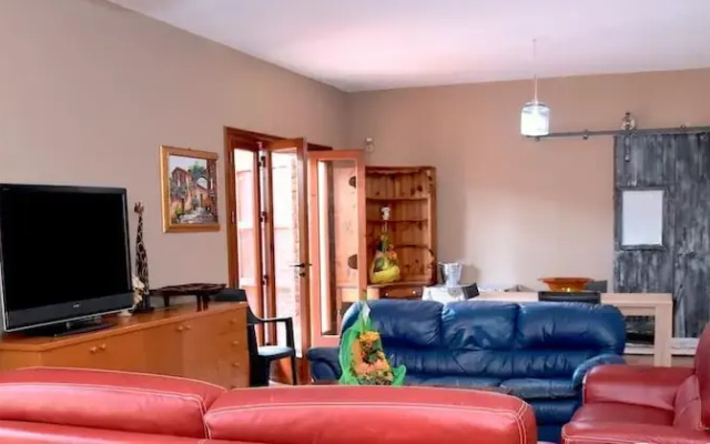 Villa Aurora, Private Pine Forest, Barbecue, Solarium