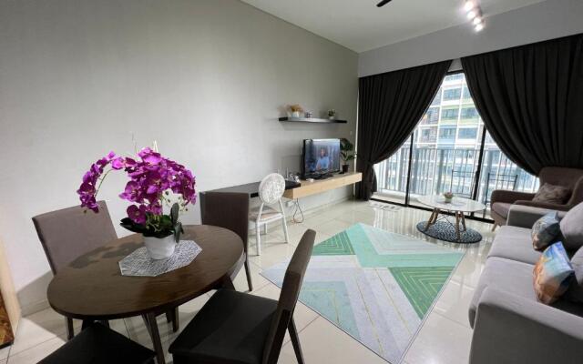 D'Gunduls Homestay Family Suite 2R 2B by DGH I-CITY