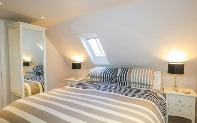 36 Sandend Village