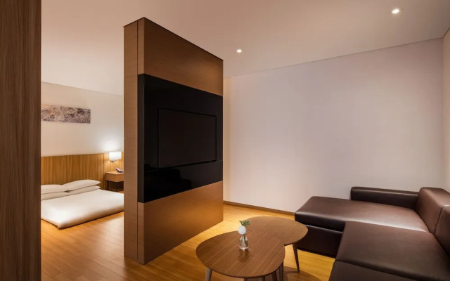 Ramada Seoul Sindorim Hotel