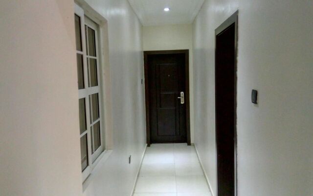 Charlie's Place And Suite