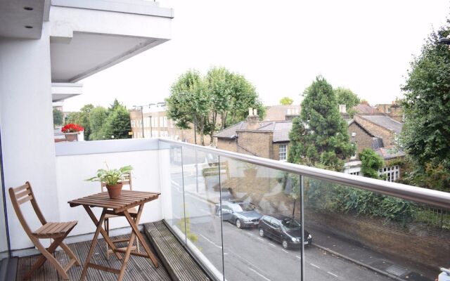 Beautiful 2 Bedroom Apartment in Dalston
