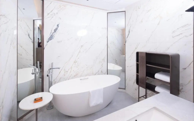 Crowne Plaza Qingdao Jinshui by IHG