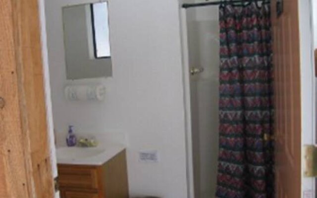 Abajo Haven Guest Cabins