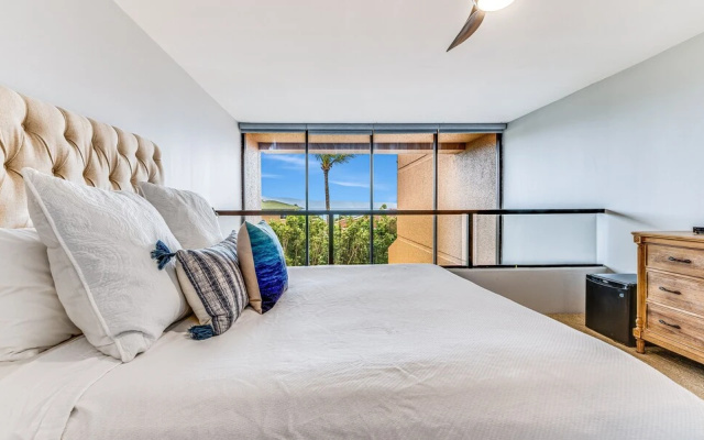 Hale O Kalani 2 Bedroom Condo by RedAwning