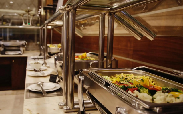 Nozol Royal Inn Hotel