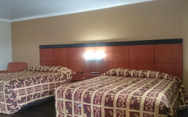 Monterey Fairgrounds Inn
