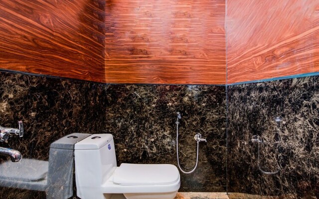 OYO 18561 Hotel Athiti