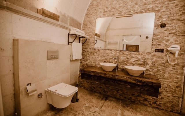 Ortahisar Cave Hotel
