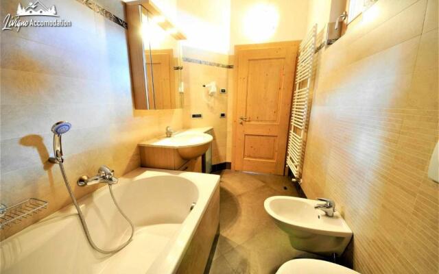 Appartamento Neve molto spazioso e luminoso disposto su 2 livelli