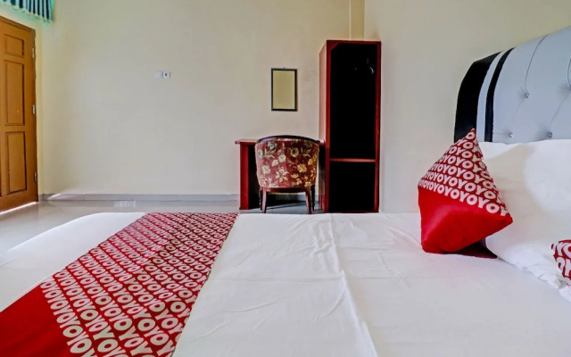 OYO 90945 Arizon Kost