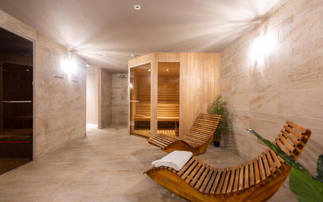 1834 & Spa