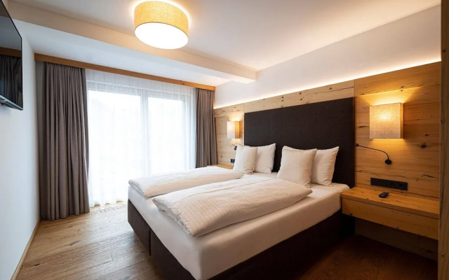 Lakeside-Luxury Apartments
