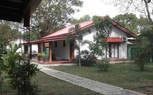 katharagama Safari Hotel