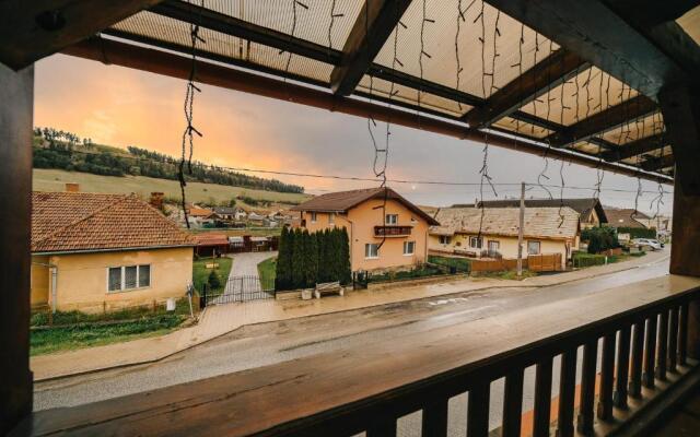 Leone Penzion&Restaurant