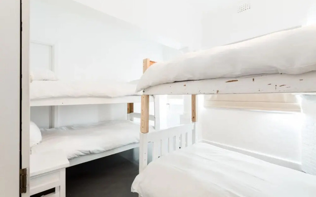 DS Backpackers Hostel