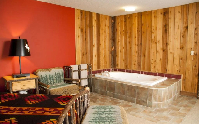 Cree Village Ecolodge