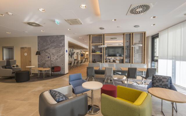 Holiday Inn Express Wuppertal - Hauptbahnhof, an IHG Hotel