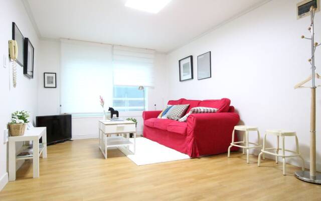 House in Hongdae 3
