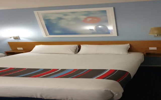 Travelodge Manchester Birch M62 Eastbound