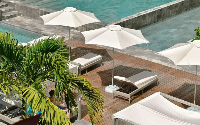 Immaculate Design Coupled With First-class Amenities Penthouse