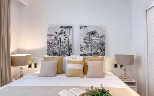 Luxury 2 Bedroom Apartment
