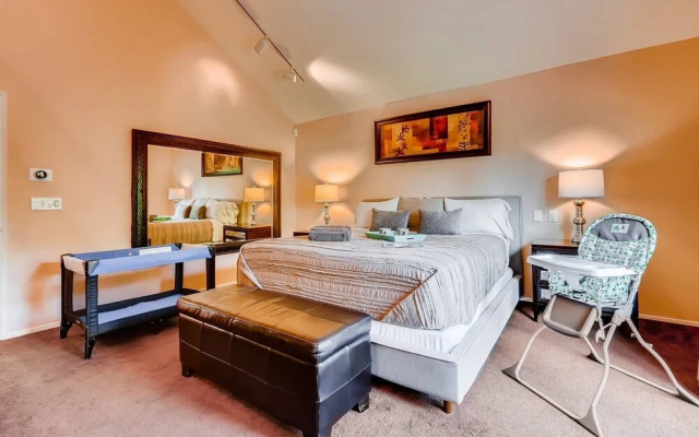 Amazing Quiet & Serene West Hollywood 5 Bedroom House Near Everything! (K1)