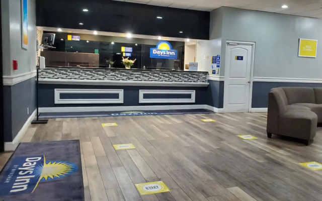 Ramada Stuart