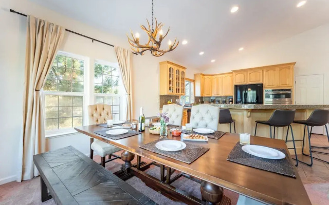 Blitzen by Avantstay Pet-friendly Tahoe Retreat