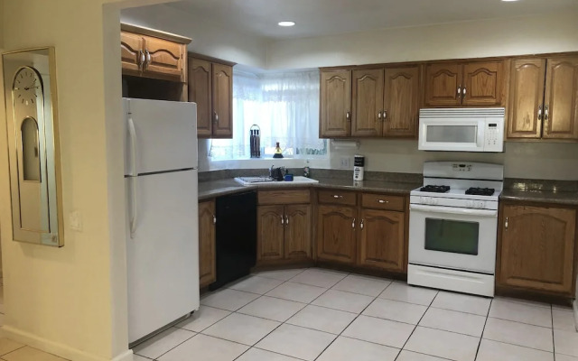 Comfy 3 Bedroom Home