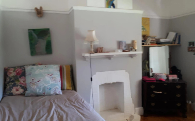 Sarah's Place- Manor House