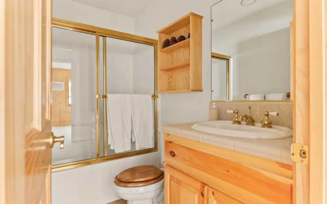 Hunter's Retreat in Upper Moonridge!