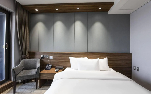 Western Grace Hotel