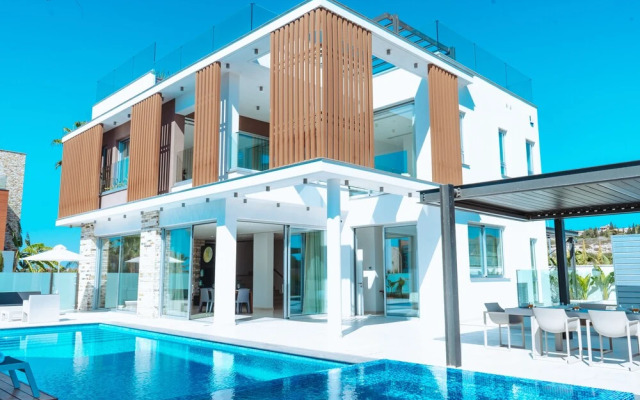 Vivo Mare Elite Luxury Home 5 Bedrooms
