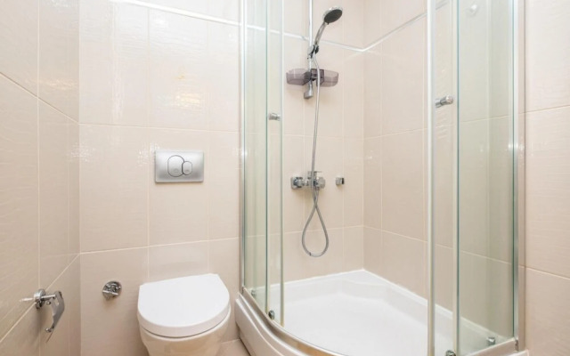 Superb Flat Close to SAW With Shared Pool in Tuzla