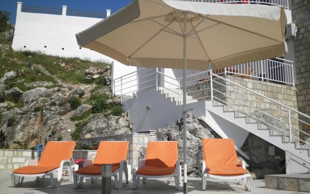Sunset Residence