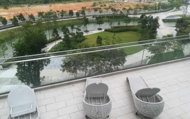 Studio Unit @ Pandora Residence