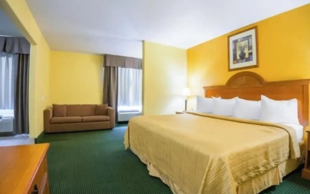 Franklin Inn & Suites