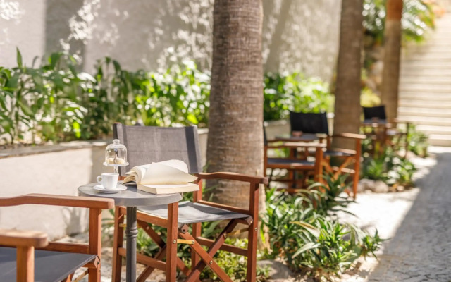 Alacati Port Ladera Hotel - Adults Only