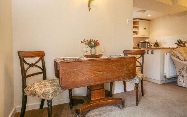 Neathwood Cottage, TETBURY
