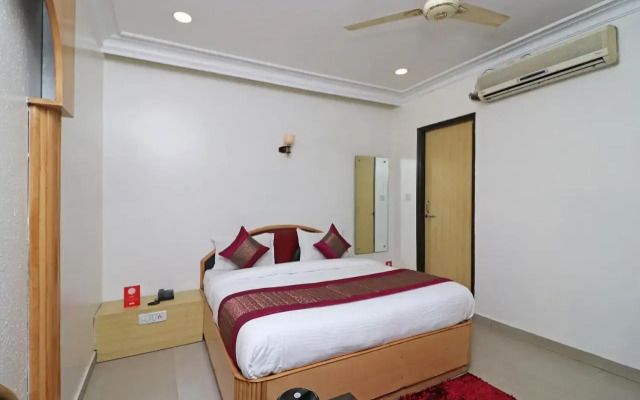 Oyo Flagship 10562 Kumar Palace