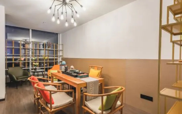 Yunshu Nuanxi Hotel (Qingdao Huangdao Wangtaizhen Shop)