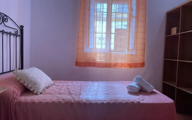 Casa Paquita con Piscina Privada en Maro By At Hom