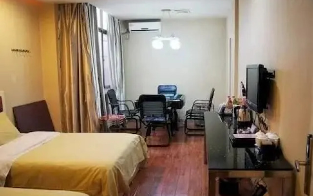 Xianning Xinyi Holiday Hotel