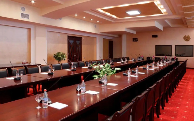 BEST WESTERN Aghveran ****