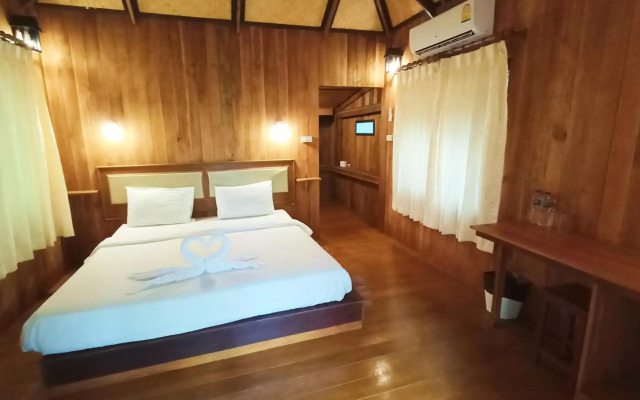 Kradan Beach Resort
