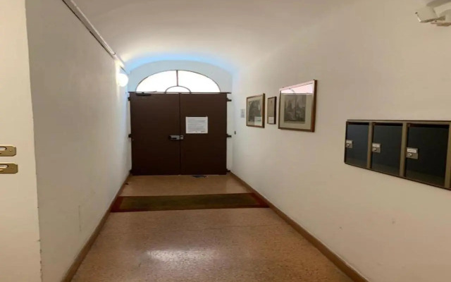 whouse suite GOLD TOWERS