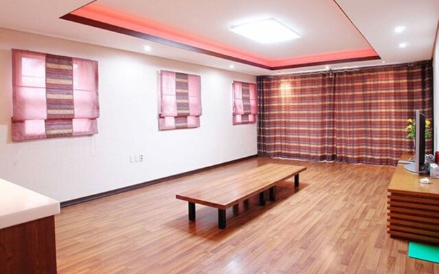 Ganghwado Widil Pension